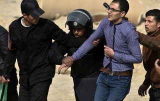 مراكز حقوقية تطالب بتجريم الاختفاء القسري بنص قانوني صريح