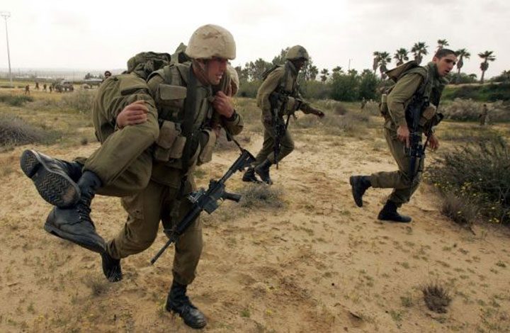 جيش الاحتلال يجري تدريبات عسكرية على حدود الأردن وبالجولان