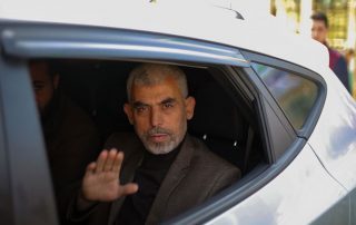 وفد من «حماس» برئاسة «السنوار» يصل إلى القاهرة لبحث ملف المصالحة