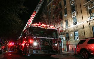 وفاة 12 شخصا في حريق بمدينة نيويورك