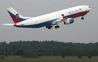 بعد توقفها لأكثر من عامين.. وزير الطيران المصري في موسكو لاستئناف الرحلات الروسية