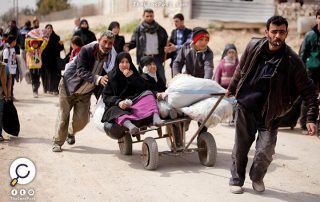 سوريا.. 30 ألف سوري يفرون من جحيم النيران في الغوطة