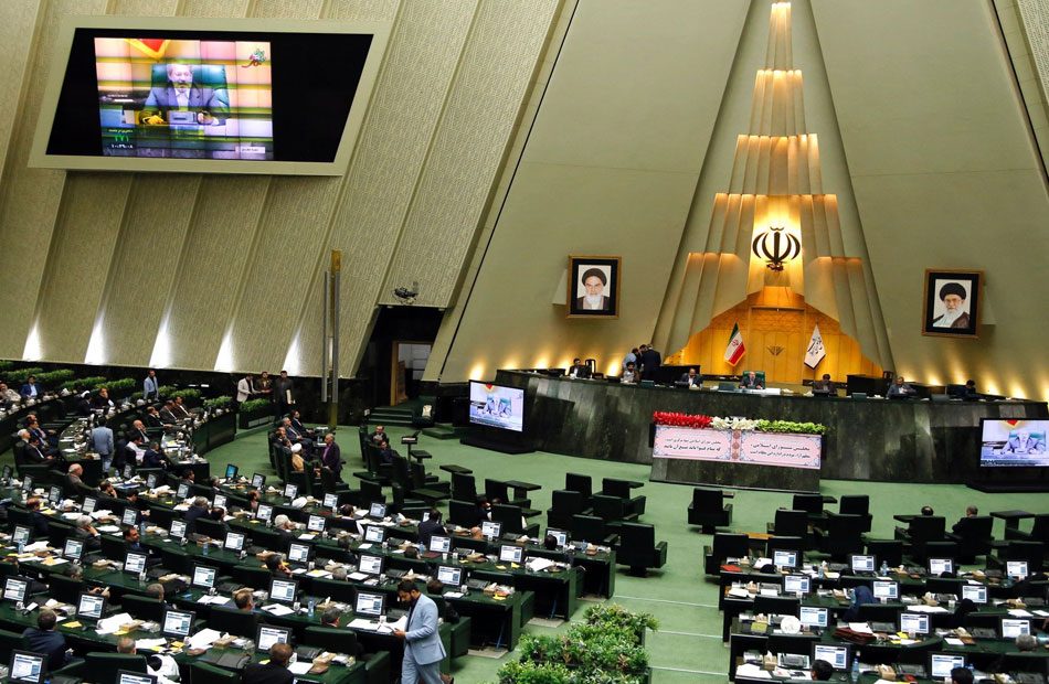 البرلمان-الإيراني-يدرج-الدفاع-الأمريكية-على-قوائم-الكيانات-الإرهابية