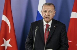 أردوغان-يلتقي-هنية-بالمكتب-الرئاسي-بقصر-وحيد-الدين--في-إسطنبول