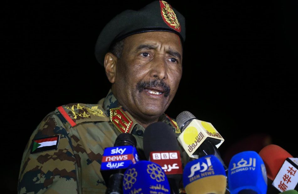 البرهان-يخطط-لإعادة-هيكلة-الجيش-السوداني-وقوات-الدعم-السريع.jpg