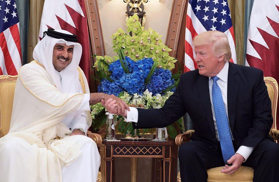 في اتصال هاتفي .. ترامب يطلب من أمير قطر "اتخاذ إجراءات لحل الأزمة الخليجية"