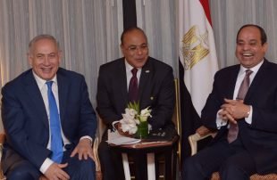 صحفي إسرائيلي يهدد الشعب المصري باحتلال سيناء حال رحيل السيسي