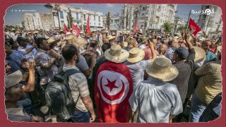 تظاهر المئات في تونس.. والسلطة تتجاهل المطالب