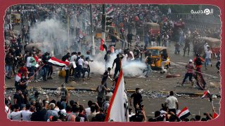 بعد مقتل 3 متظاهرين.. محاصرة مبنى الحكومة المحلية بمحافظة ذي قار العراقية