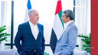 النظام الإماراتي يفاخر بصداقة إسرائيل أثناء المجازر.. وكاتب إماراتي يحتفي بالتحالف مع الاحتلال