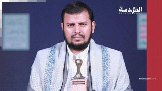 الحوثي يتوعد الاحتلال برد قاس ويتمسك بنصرة غزة رغم اغتيال وزراء بحكومته