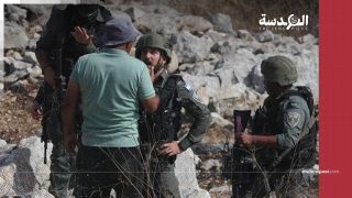 «خنقوني وحاصروا أطفالي».. مستوطنون يجبرون عائلة فلسطينية على مغادرة منزلها في قصرة